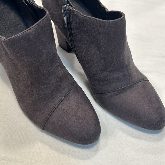 AEROSOLES | WOMEN’S ANKLE BOOTIES | SIZE 9M | SUEDE | TEXTILE UPPER BALANCE - Picture 6 of 10